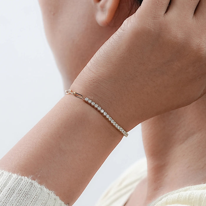 Bracelet à maillons avec diamants de laboratoire à taille ronde