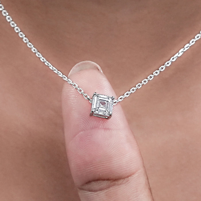 Pendentif solitaire en diamant de laboratoire taille Asscher 