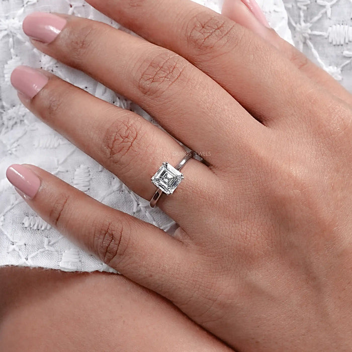 Bague de fiançailles diamant solitaire taille Asscher