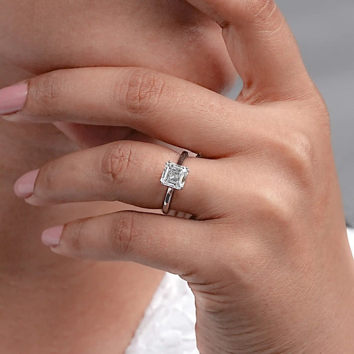 Bague de fiançailles diamant solitaire taille Asscher