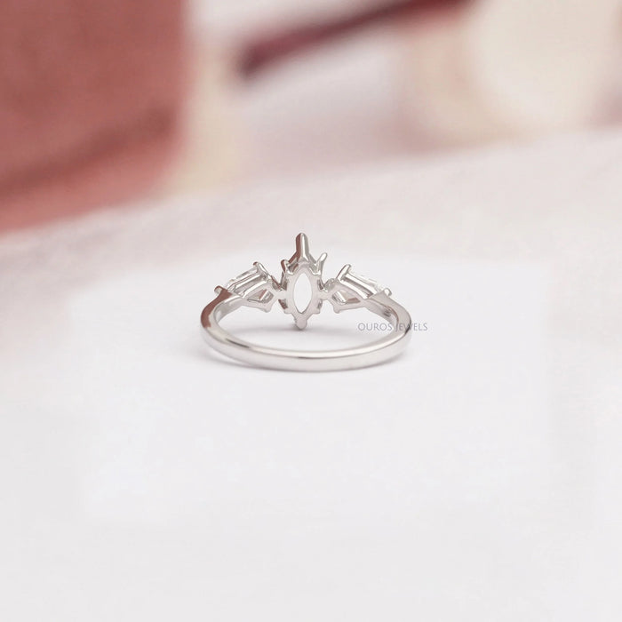 Paire de diamants de laboratoire à coupe étagée