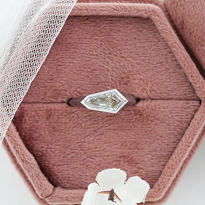 Bague bypass avec diamant taille ancienne et accents