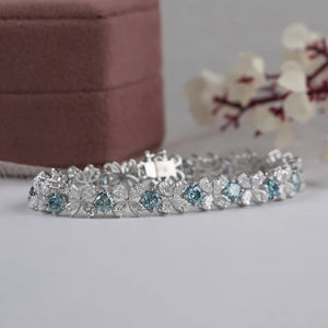 Pear-Shaped Flower Diamond  Bracelet