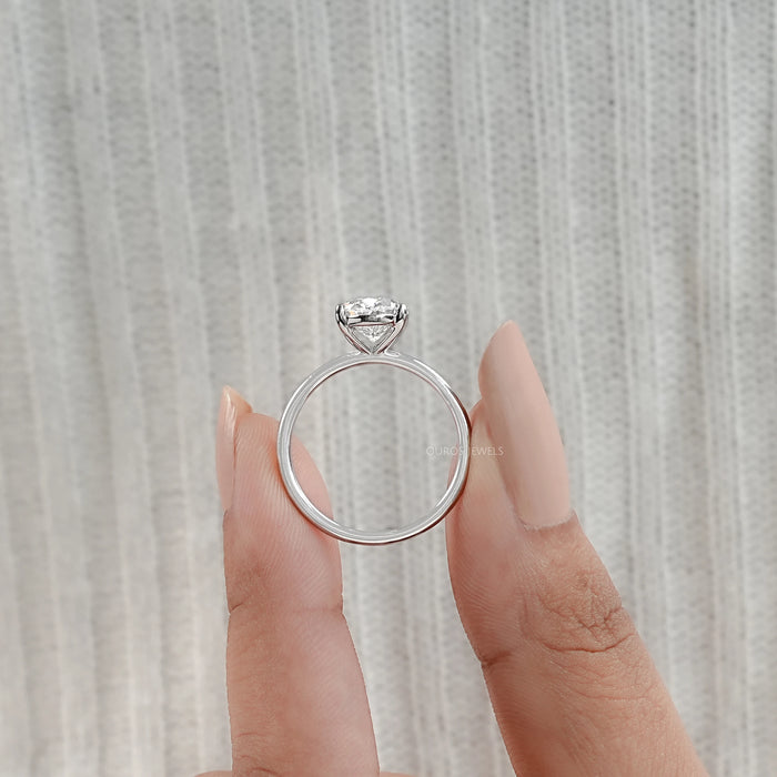 close view of igi certified oval cut diamond solitaire engagement ring