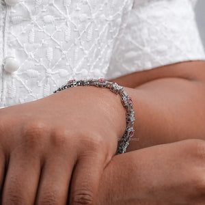 Bracelet tennis en diamants Asscher roses et fleurs