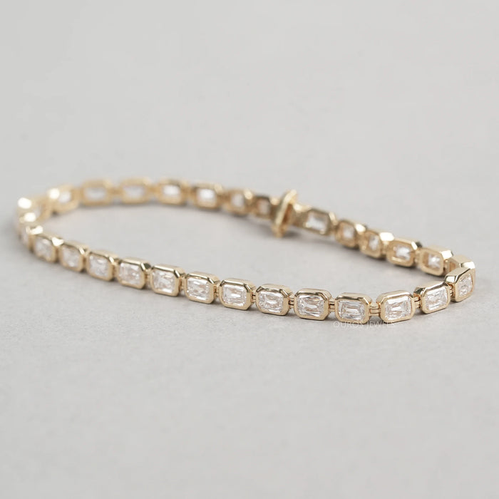 Bracelet de tennis avec diamants cultivés en laboratoire à taille criss et sertis clos