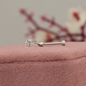 Boucle d'oreille à breloque filetée en forme de poire et de diamant