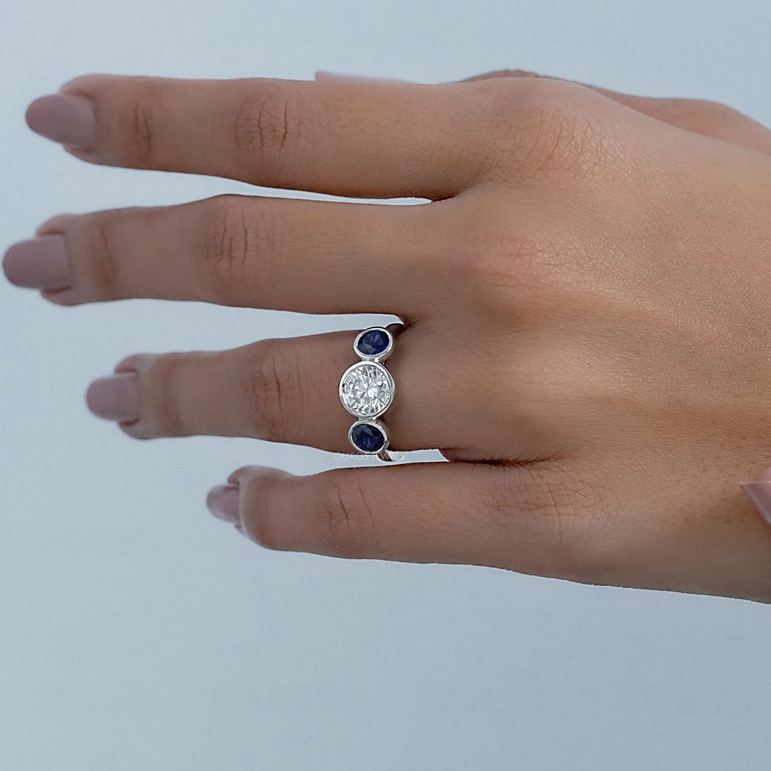 Three Stone Sapphire Gemstone Bezel Set Ring Ring