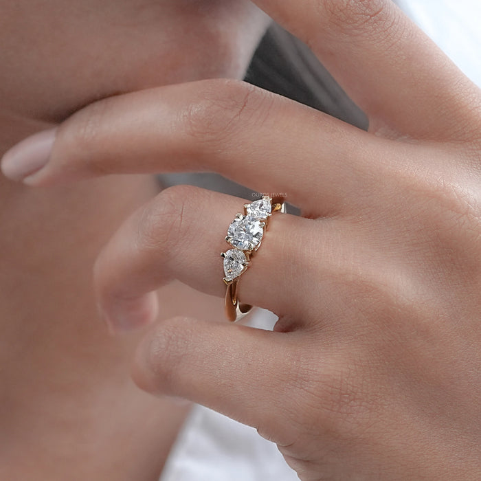 Bague de fiançailles avec 3 diamants de laboratoire à taille ronde