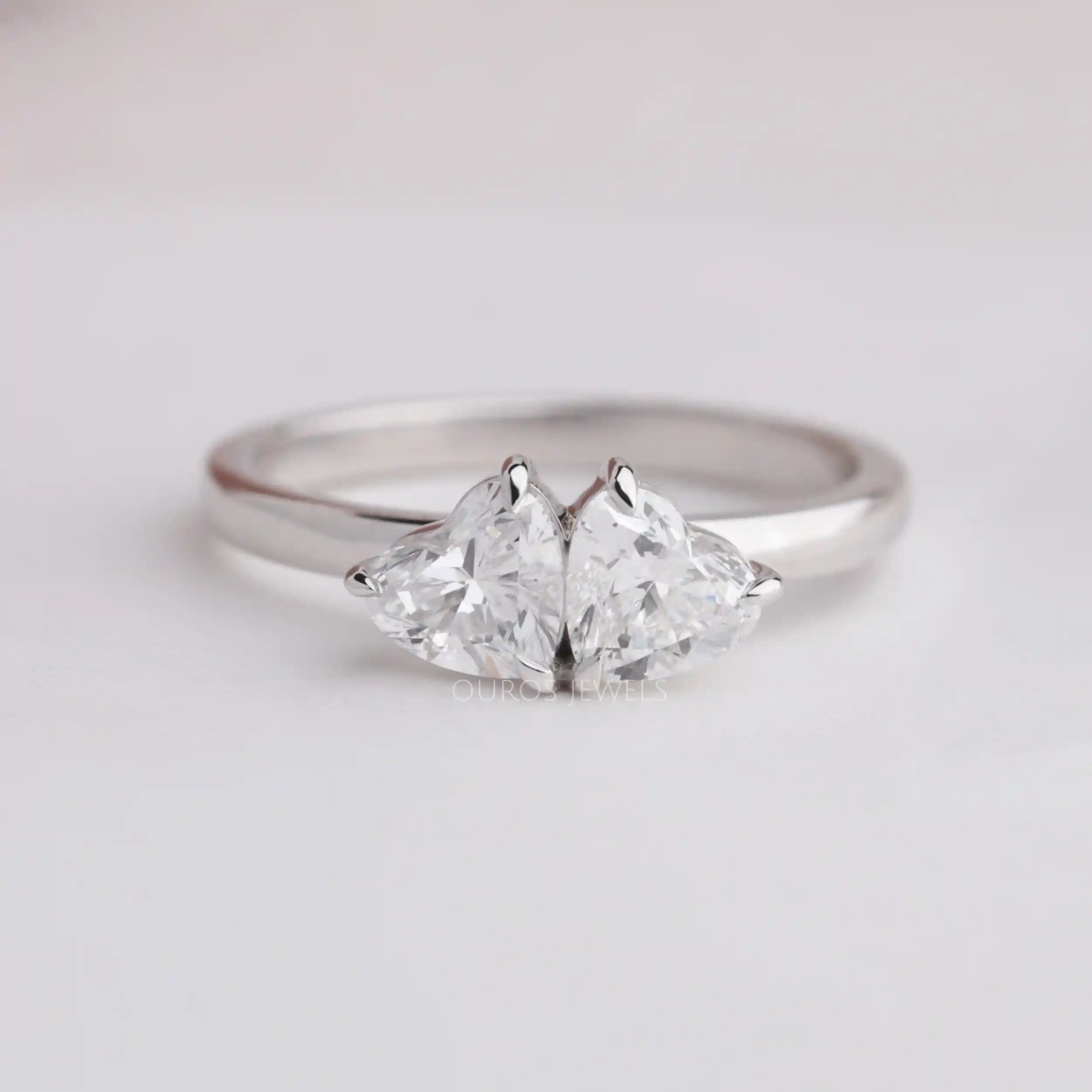 Bague romantique en diamant en forme de double cœur