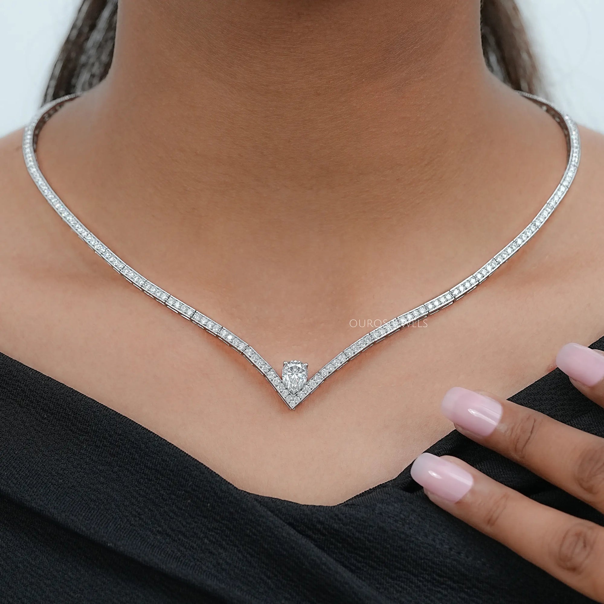 Collier tennis avec diamants ronds et cœurs de laboratoire