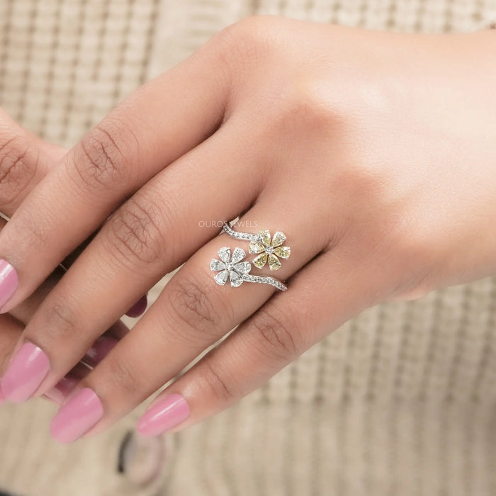 Bague à double dérivation en forme de fleur avec diamant de laboratoire taille poire jaune