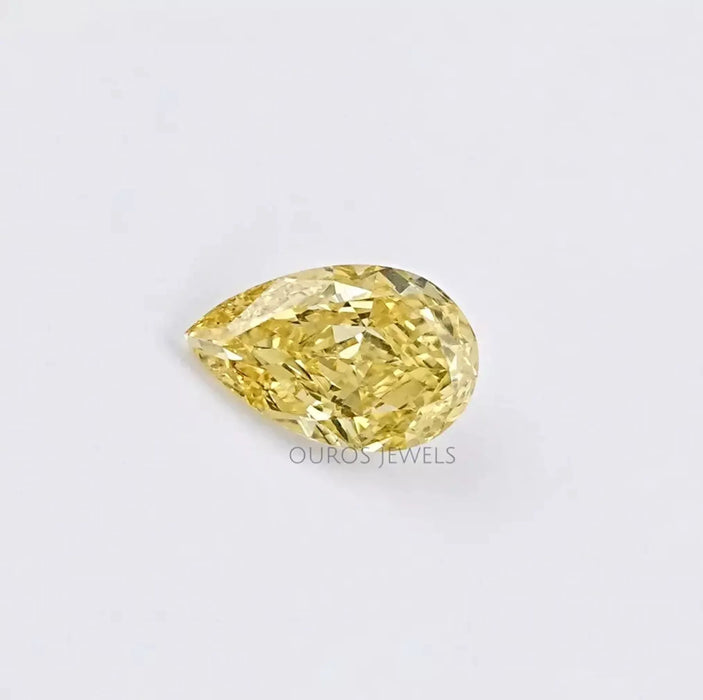 Diamant de laboratoire taille poire jaune 