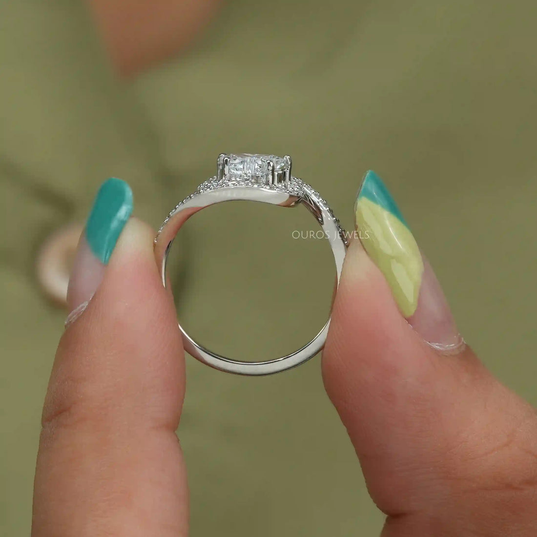 Round Bypass Setting Butterfly Cut Lab Grown Diamond Ring