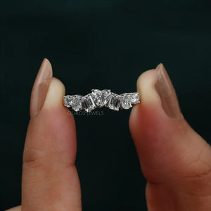 [A Women Holding Heart Centre Diamond Wedding Band]-[Ouros Jewels]