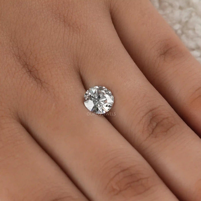 Old European Round Diamond on Hand