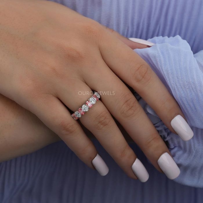 Alliance de mariage rose à taille ovale