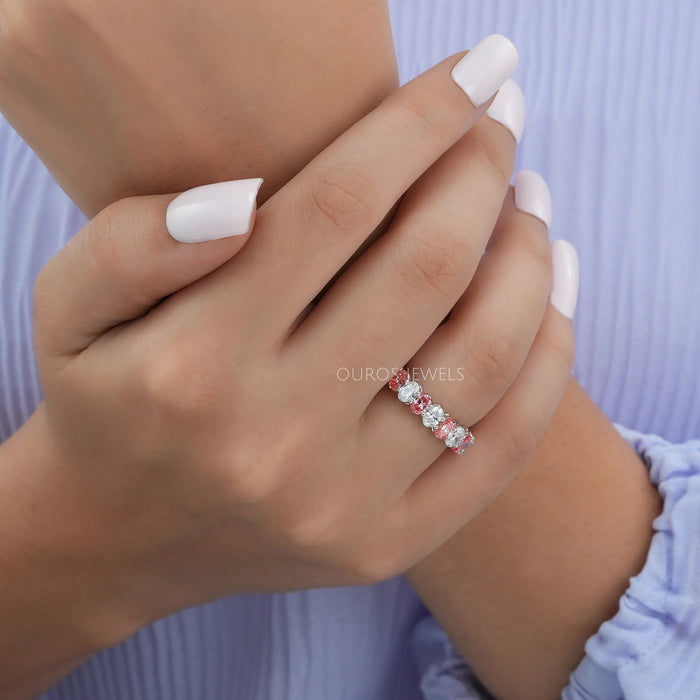 Alliance de mariage rose à taille ovale