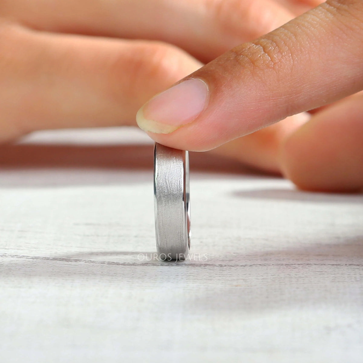 Round Cut Gemstone Inside Diamond Band