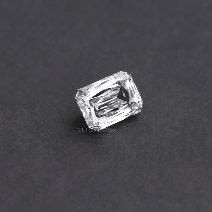 Diamant de laboratoire à taille criss de 3,01 carats