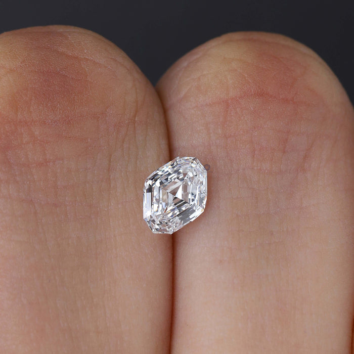 Diamant taillé en losange modifié de 0,90 carat