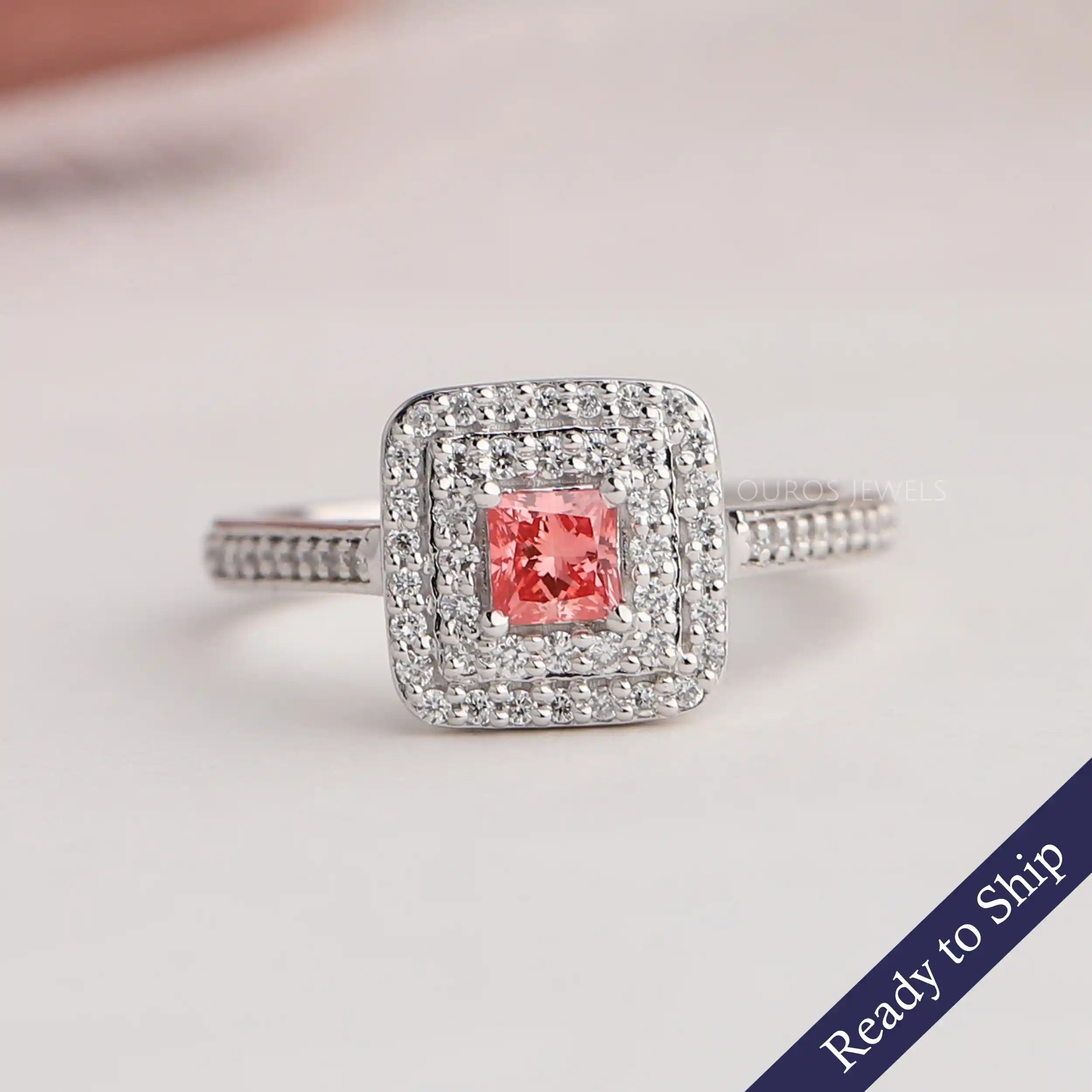 Bague de fiançailles à double halo taille princesse rose