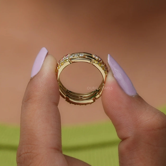 Lustrous Yellow And Pink Round Diamond Anniversary Band