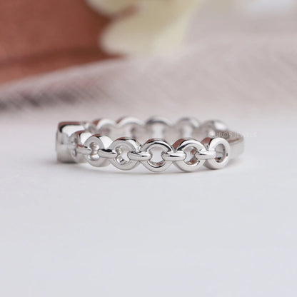 Round Diamond Bezel Set Curb Link Ring