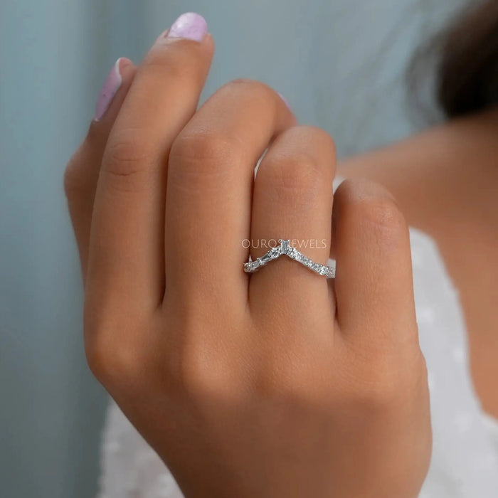 In finger look of round and baguette lab created diamond wedding band