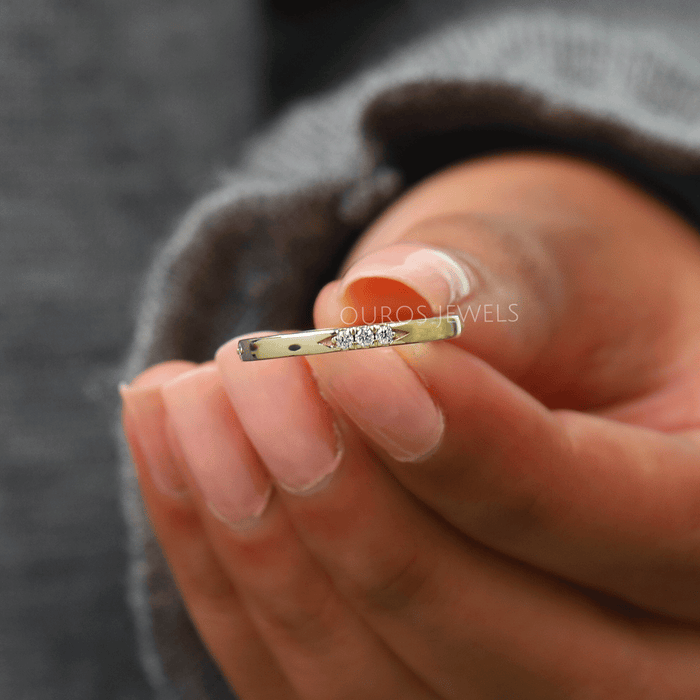 Frong Look Of Round Cut Lab Diamond 3 Stone Engagement Ring