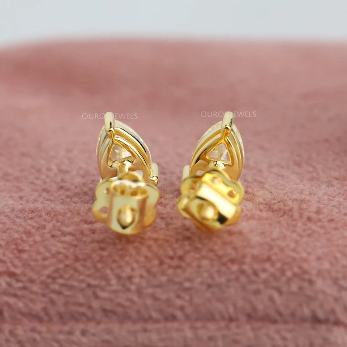 Screw back setting in 14k solid yellow gold